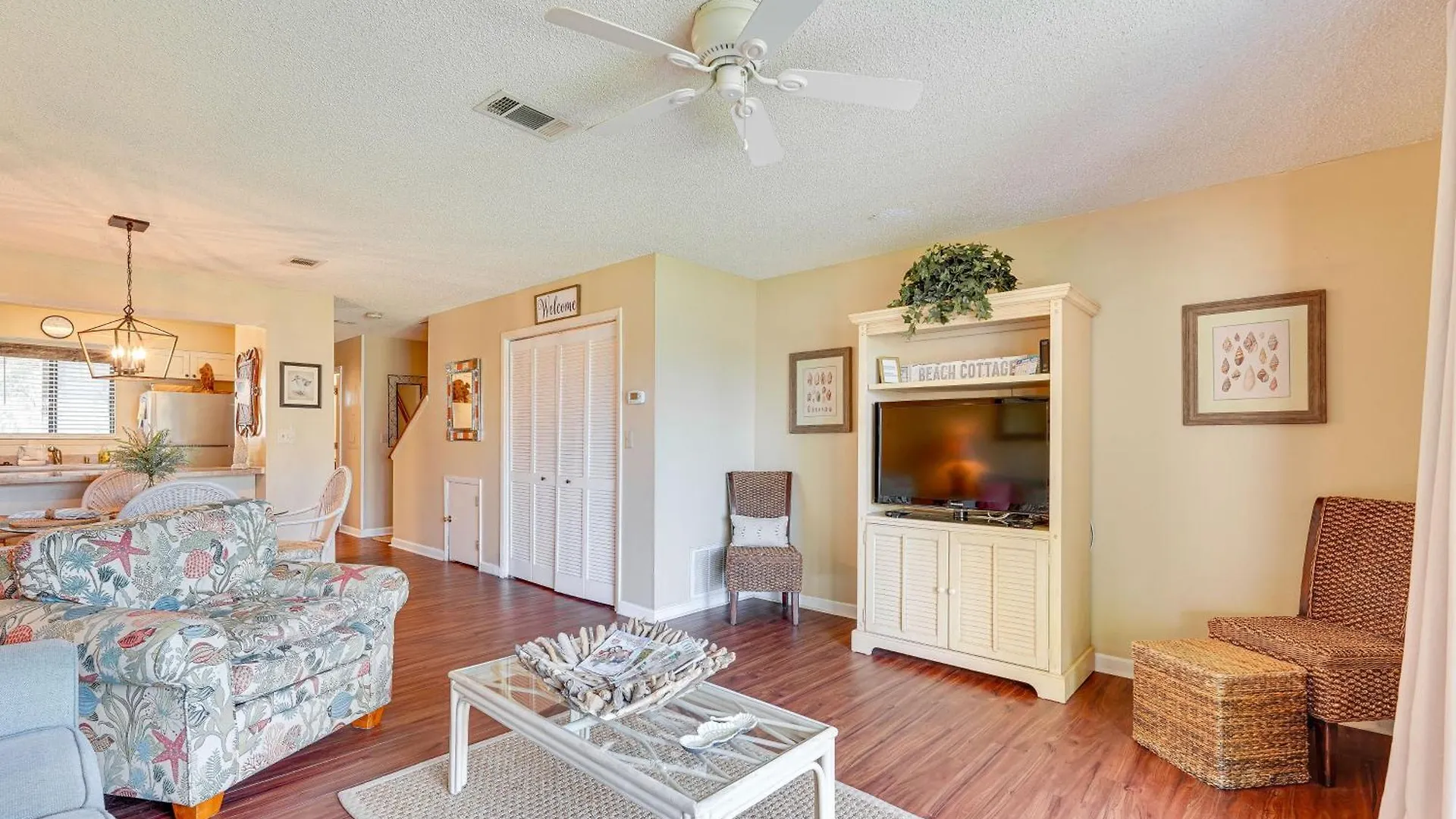 Breezy Pcb Retreat With Balcony - Walk To Beach! Panama City Beach United States